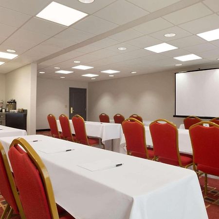 Country Inn & Suites By Radisson, Dfw Airport South, Tx Ървинг Екстериор снимка