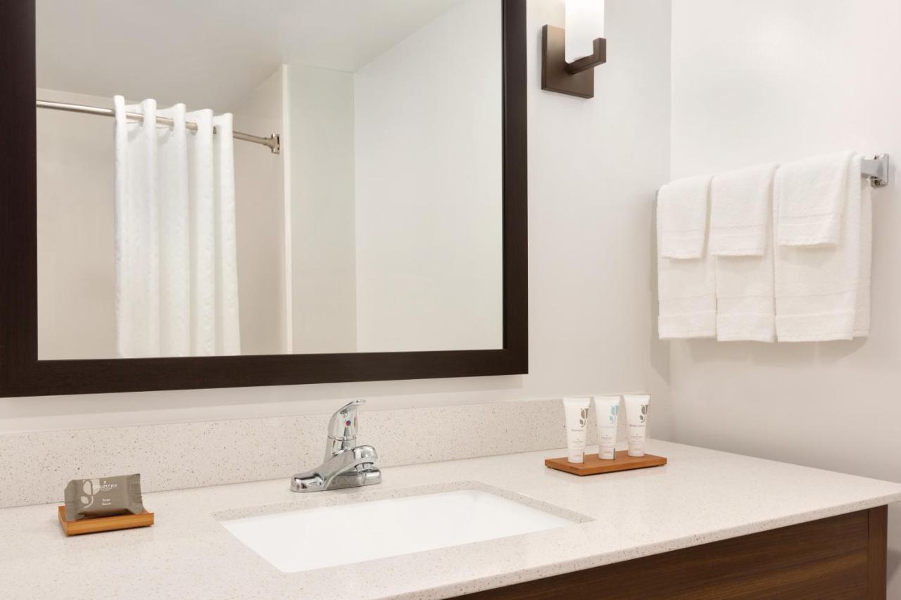 Country Inn & Suites By Radisson, Dfw Airport South, Tx Ървинг Екстериор снимка