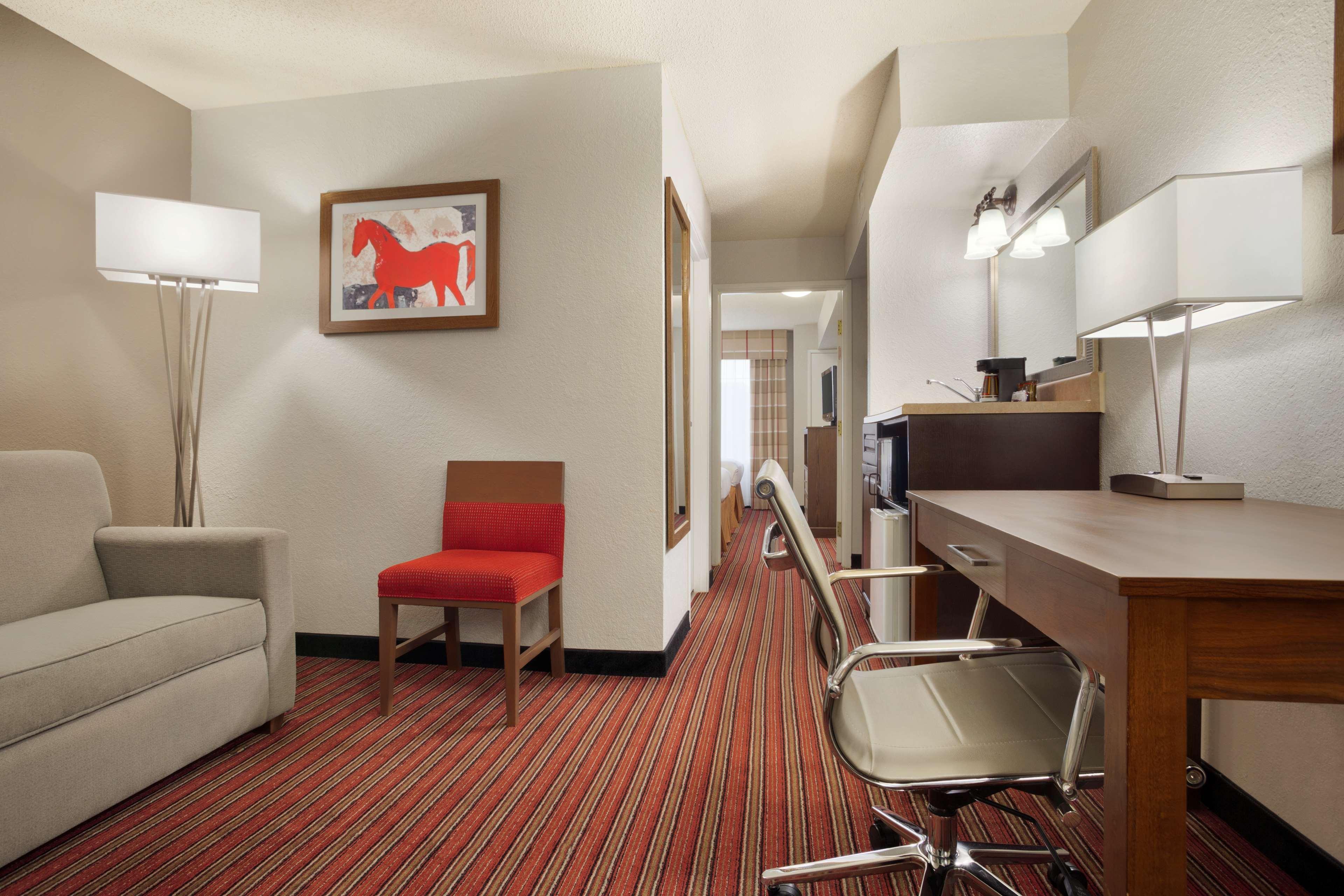 Country Inn & Suites By Radisson, Dfw Airport South, Tx Ървинг Екстериор снимка