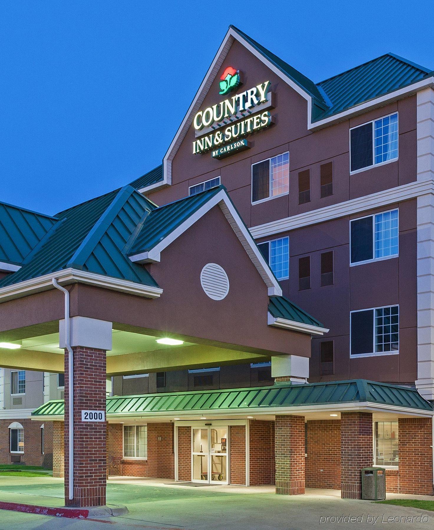 Country Inn & Suites By Radisson, Dfw Airport South, Tx Ървинг Екстериор снимка