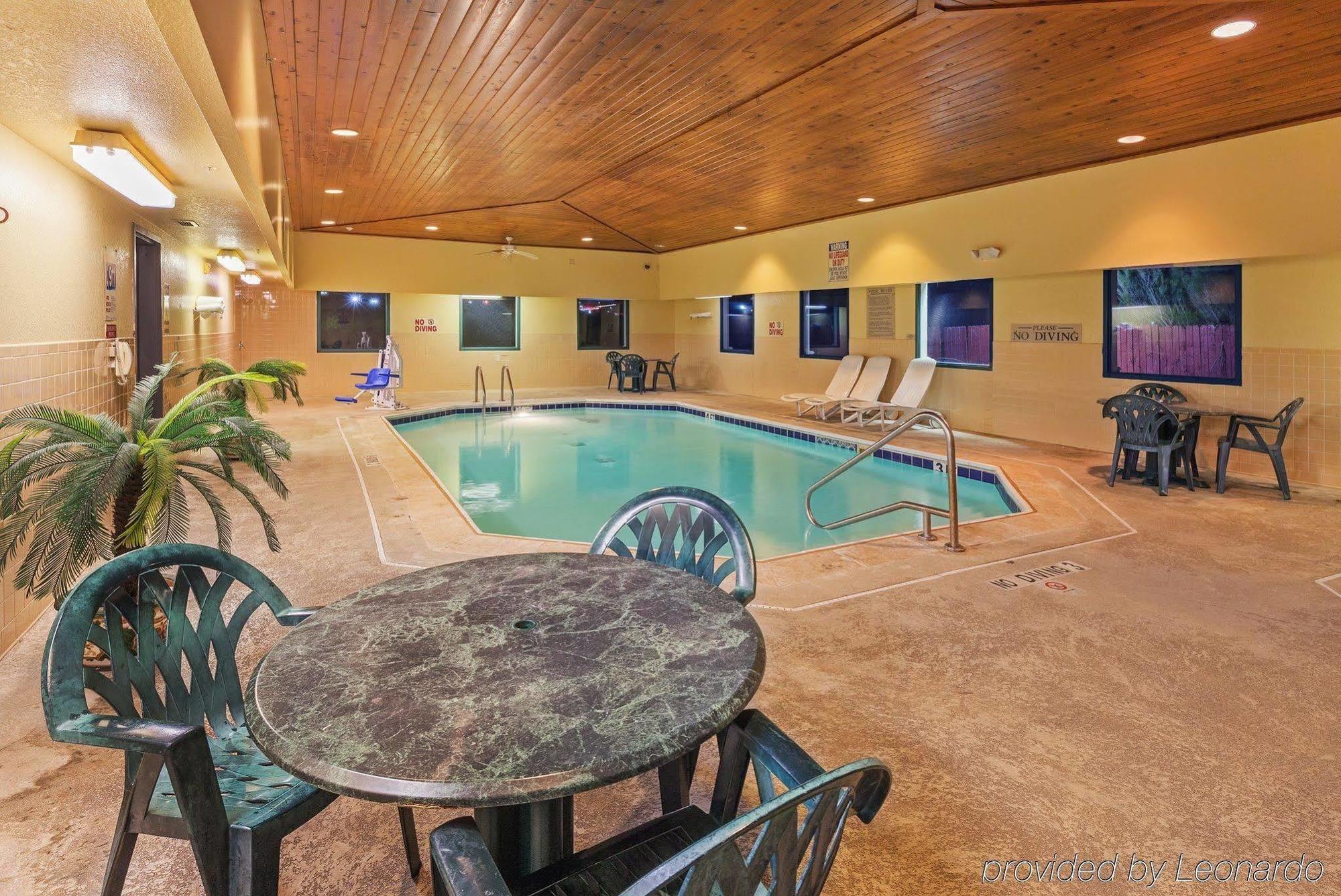 Country Inn & Suites By Radisson, Dfw Airport South, Tx Ървинг Екстериор снимка