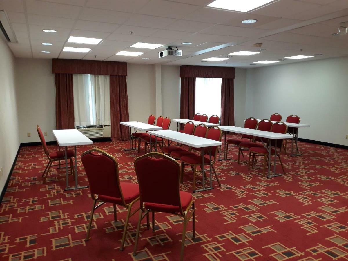 Country Inn & Suites By Radisson, Dfw Airport South, Tx Ървинг Екстериор снимка