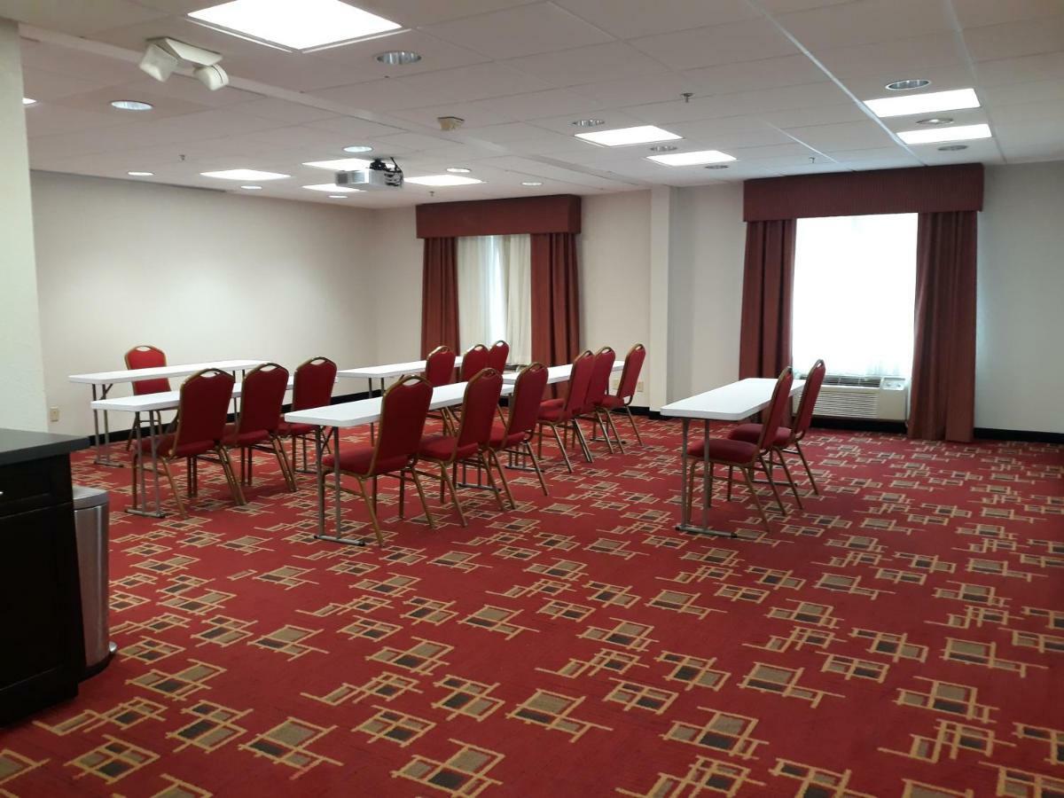 Country Inn & Suites By Radisson, Dfw Airport South, Tx Ървинг Екстериор снимка